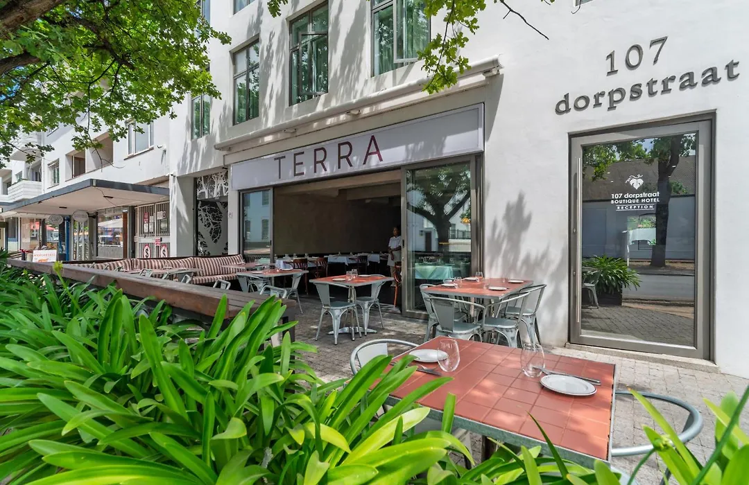 107 Dorpstraat Boutique Hotel-1